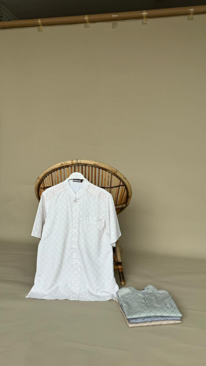 Serayu  koko lengan Pendek