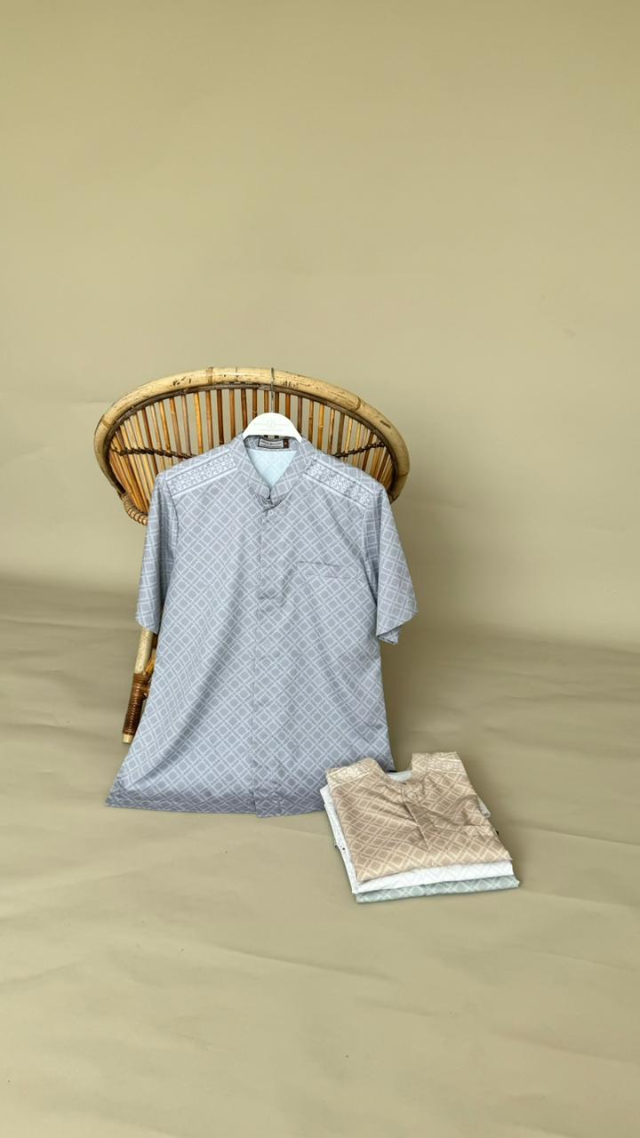 Serayu  koko lengan Pendek